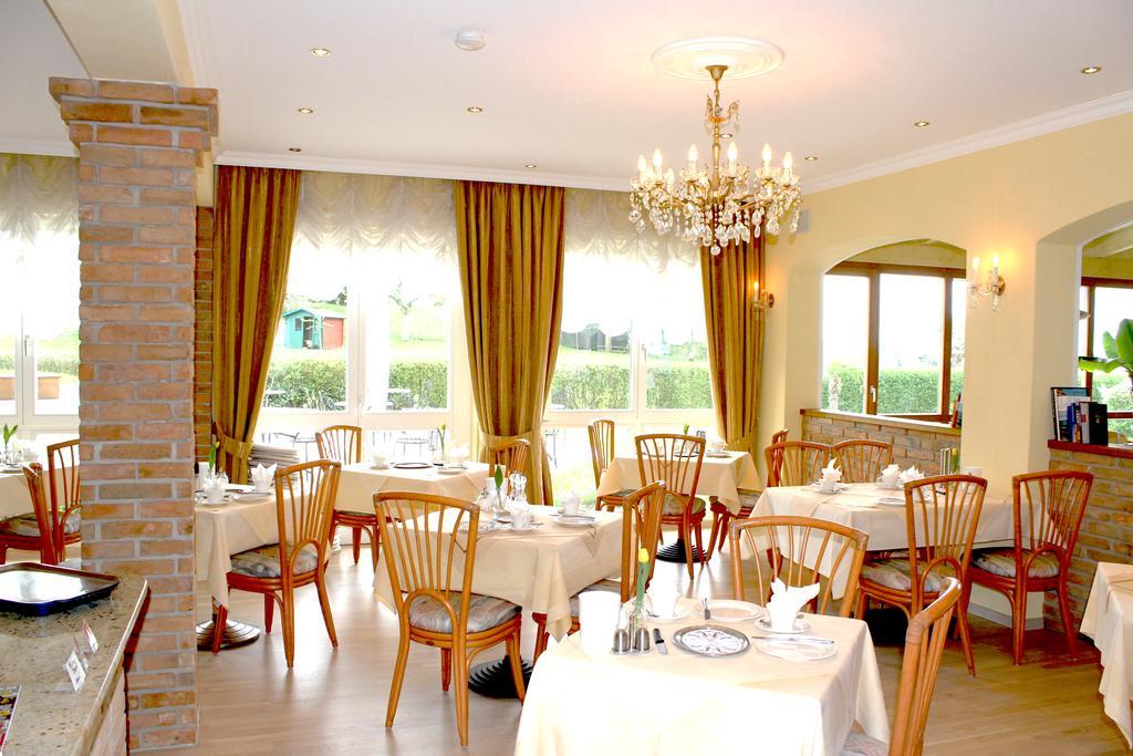 Sporthotel Schoenblick Meersburg Exterior foto